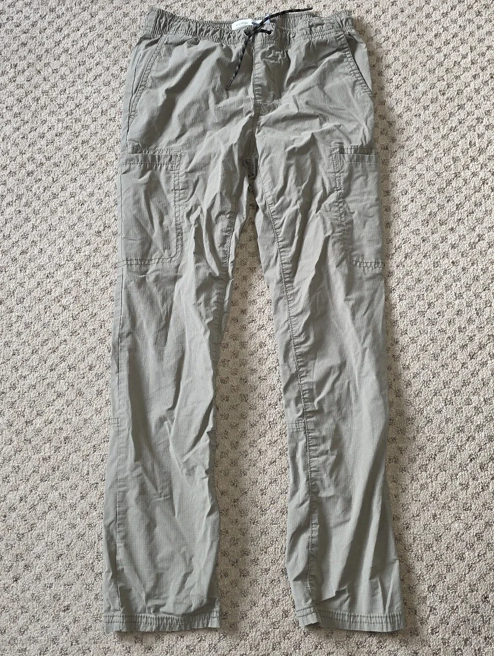 Old Navy Boys Ripstop Cargo Pants in Olive Green with Drawstring Waist